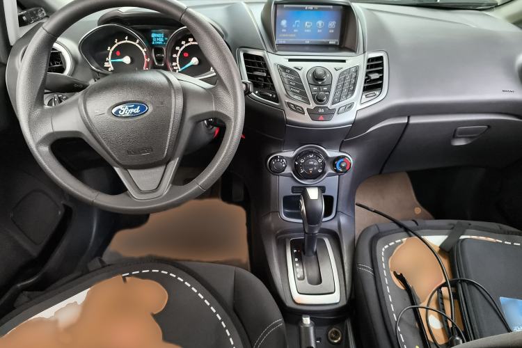 Used Ford Fiesta 2013 Hatchback 1.5L Automatic Fashion Edition Interior 2