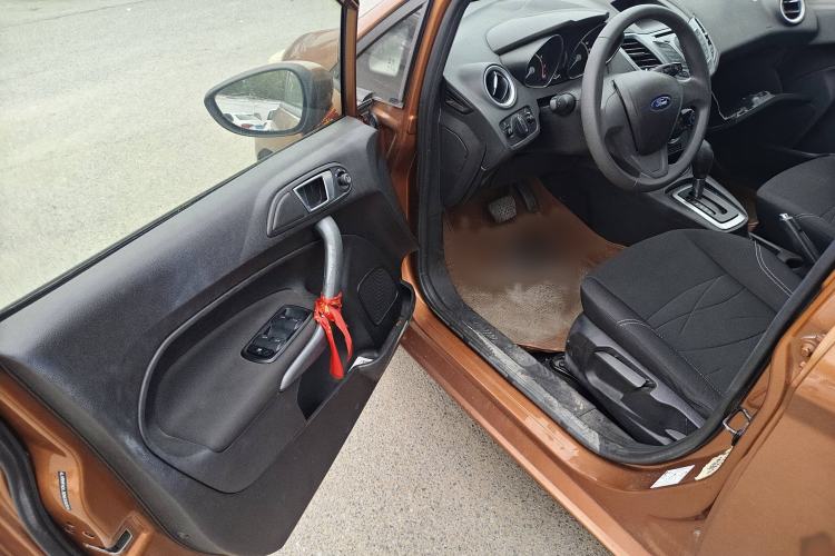Used Ford Fiesta 2013 Hatchback 1.5L Automatic Prestige Model Interior 5