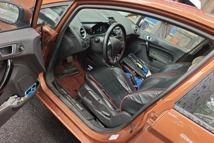 Used Ford Fiesta 2013 Hatchback 1.5L Automatic Sport Model Left Front Seat