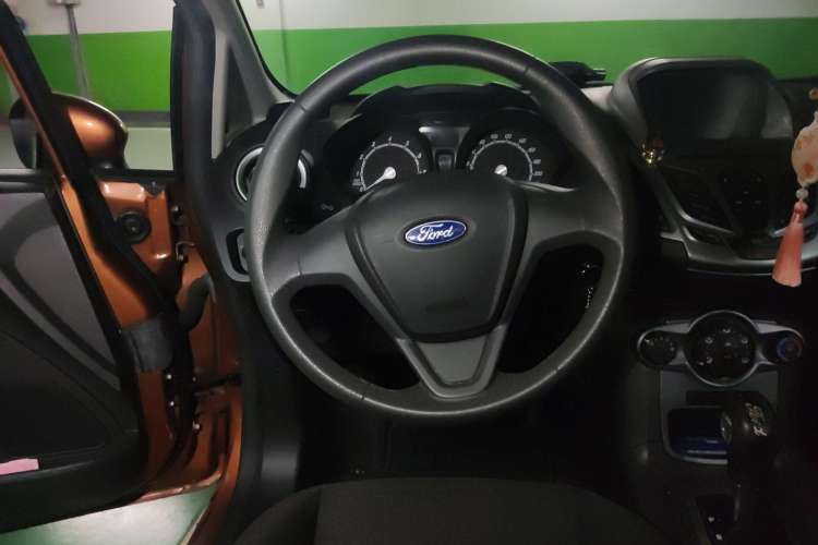 Used Ford Fiesta 2013 Hatchback 1.5L Automatic Prestige Model Steering Wheel