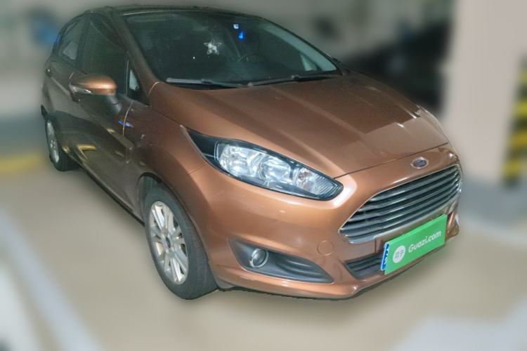 Used Ford Fiesta 2013 Hatchback 1.5L Automatic Fashion Edition Front Right 45 Deg