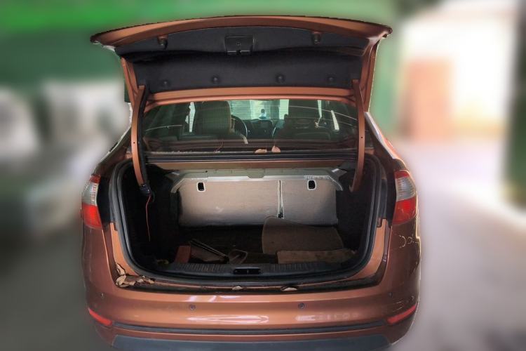 Used Ford Fiesta 2013 Sedan 1.5L Automatic Fashion Edition Trunk