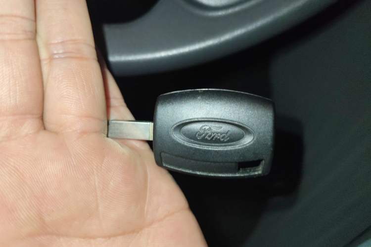 Used Ford Fiesta 2013 Hatchback 1.5L Automatic Fashion Edition Vehicle Key