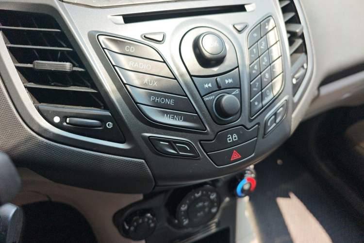 Used Ford Fiesta 2013 Sedan 1.5L Automatic Fashion Edition Audio And AC Panel