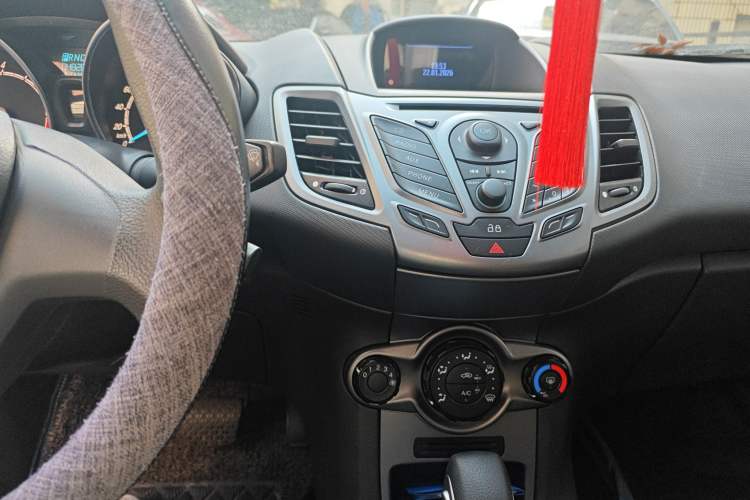 Used Ford Fiesta 2013 Hatchback 1.5L Automatic Fashion Edition Audio And AC Panel