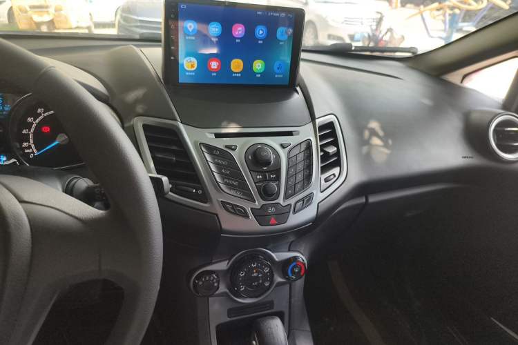 Used Ford Fiesta 2013 Hatchback 1.5L Automatic Fashion Edition Audio And AC Panel