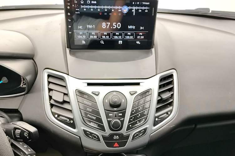 Used Ford Fiesta 2013 Hatchback 1.5L Automatic Fashion Edition Audio And AC Panel