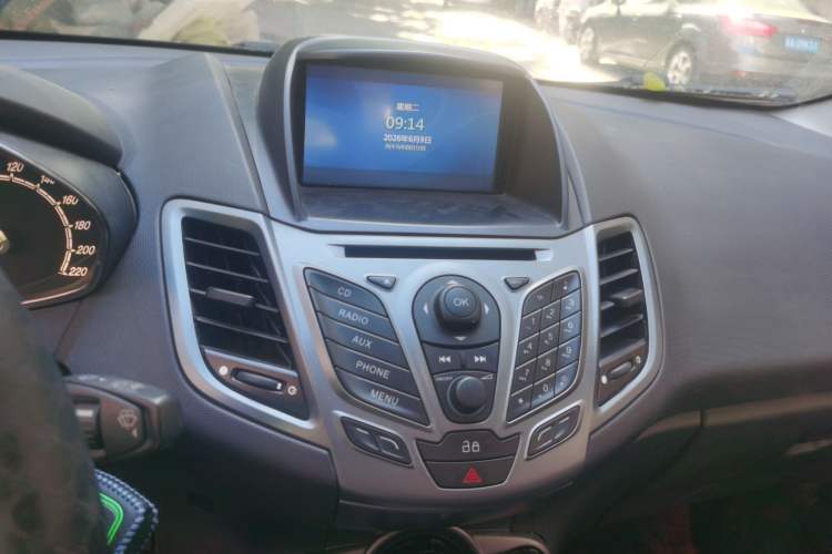 Used Ford Fiesta 2013 Hatchback 1.5L Automatic Fashion Edition Audio And AC Panel
