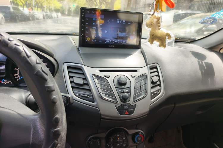 Used Ford Fiesta 2013 Hatchback 1.5L Manual Fashion Edition Audio And AC Panel