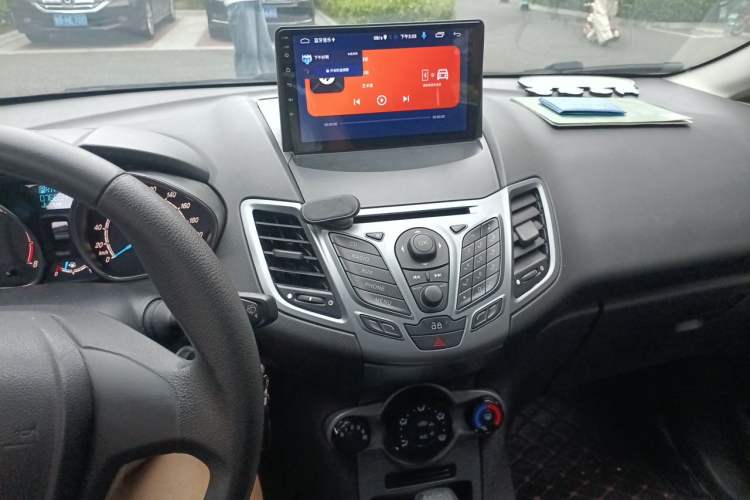 Used Ford Fiesta 2013 Hatchback 1.5L Automatic Fashion Edition Audio And AC Panel