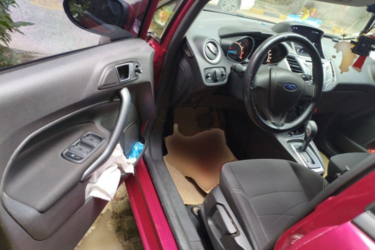 Used Ford Fiesta 2013 Hatchback 1.5L Automatic Fashion Edition Driver Seat