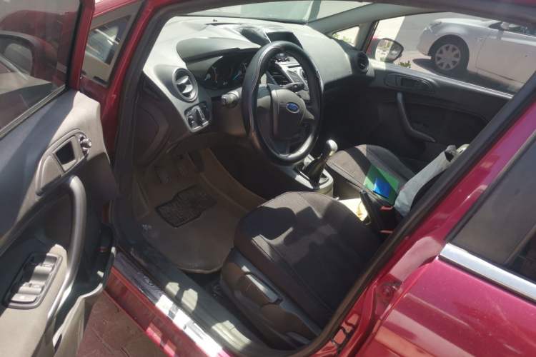 Used Ford Fiesta 2013 Hatchback 1.5L Manual Fashion Edition Driver Seat