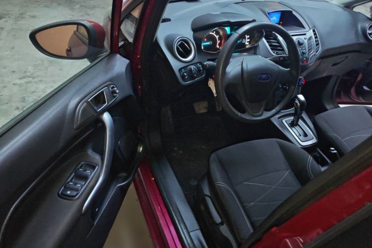Used Ford Fiesta 2013 Hatchback 1.5L Automatic Fashion Edition Driver Seat