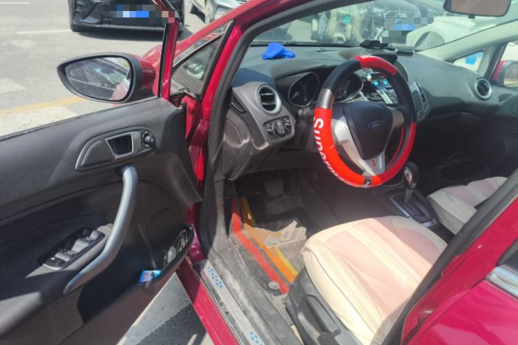 Used Ford Fiesta 2013 Hatchback 1.5L Automatic Fashion Edition Driver Seat