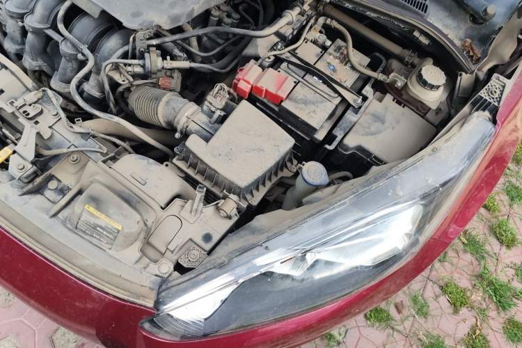Used Ford Fiesta 2013 Hatchback 1.5L Manual Fashion Edition Engine Bay Left
