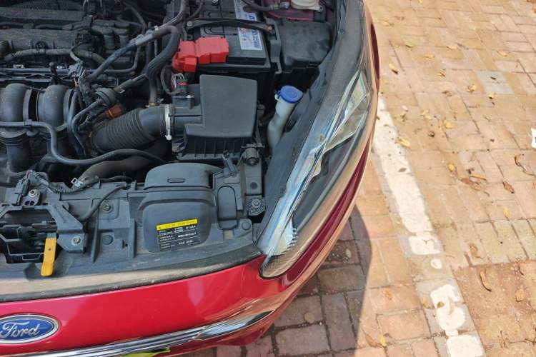 Used Ford Fiesta 2013 Sedan 1.5L Automatic Fashion Edition Engine Bay Left
