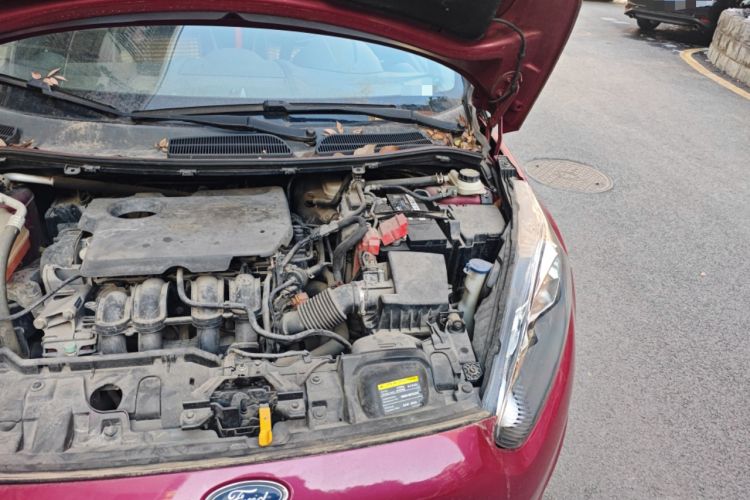 Used Ford Fiesta 2013 Hatchback 1.5L Automatic Fashion Edition Engine Bay Left