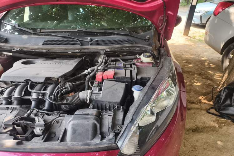 Used Ford Fiesta 2013 Hatchback 1.5L Automatic Fashion Edition Engine Bay Left