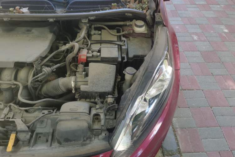 Used Ford Fiesta 2013 Hatchback 1.5L Automatic Fashion Edition Engine Bay Left