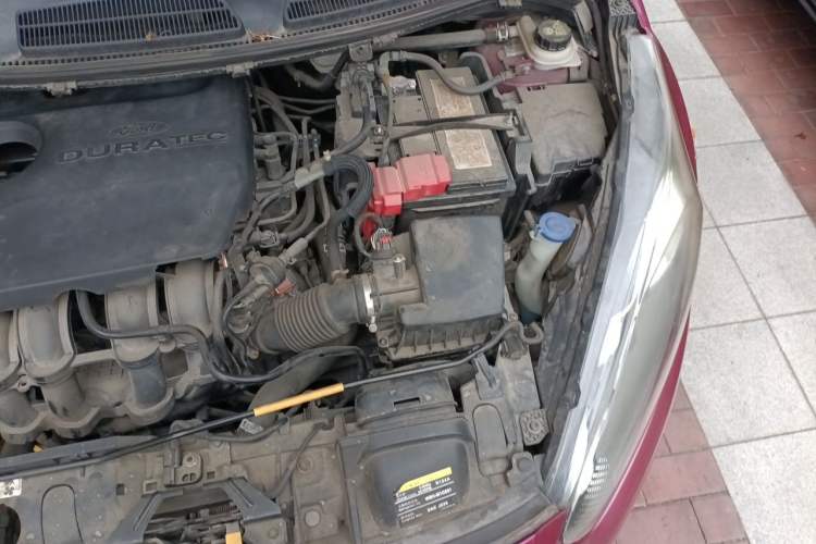 Used Ford Fiesta 2013 Hatchback 1.5L Automatic Fashion Edition Engine Bay Left