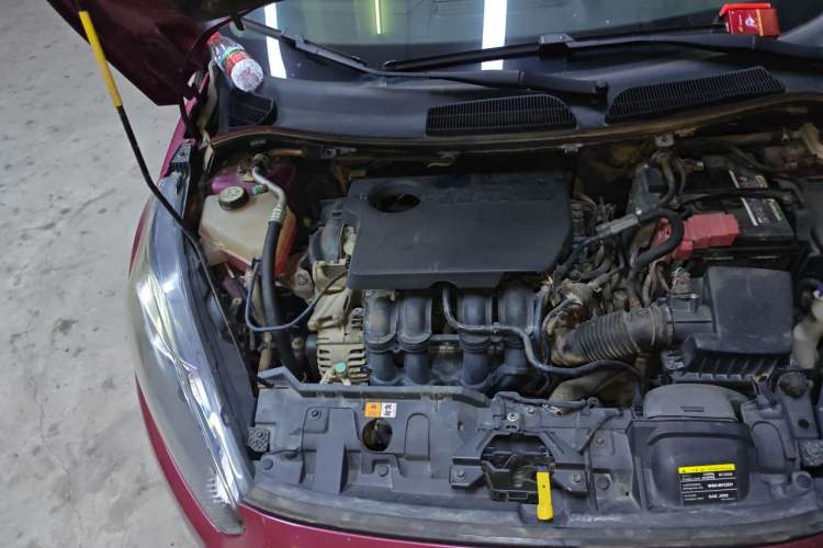 Used Ford Fiesta 2013 Hatchback 1.5L Automatic Fashion Edition Engine Bay Right