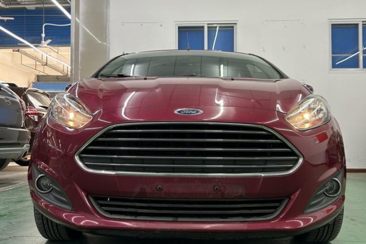 Used Ford Fiesta 2013 Hatchback 1.5L Automatic Fashion Edition Exterior 1