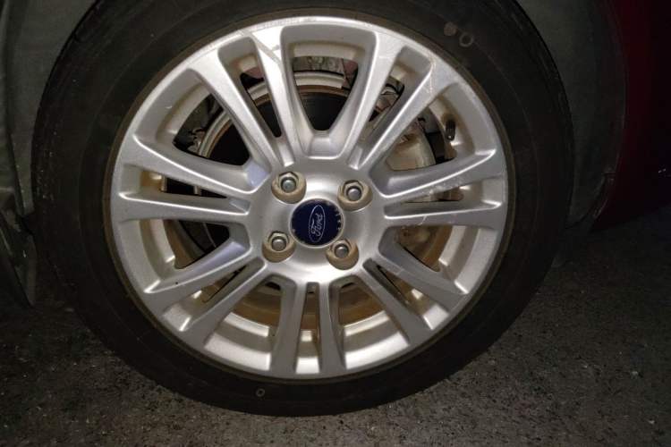 Used Ford Fiesta 2013 Hatchback 1.5L Manual Fashion Edition Exterior 1