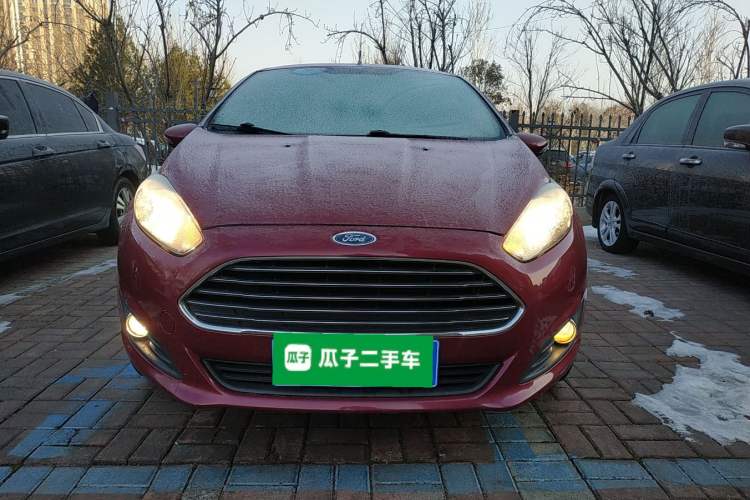 Used Ford Fiesta 2013 Hatchback 1.5L Automatic Fashion Edition Exterior 1
