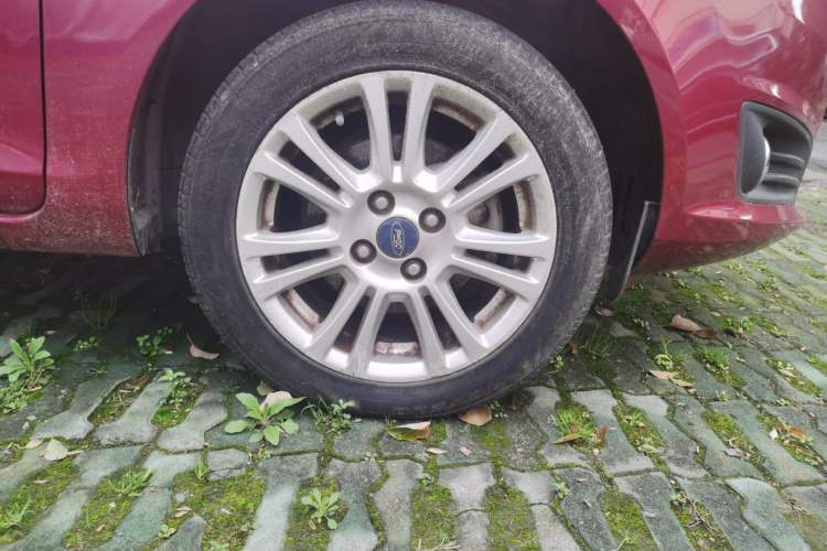 Used Ford Fiesta 2013 Sedan 1.5L Automatic Fashion Edition Exterior 1