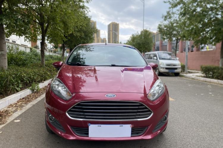 Used Ford Fiesta 2013 Hatchback 1.5L Automatic Fashion Edition Exterior 2