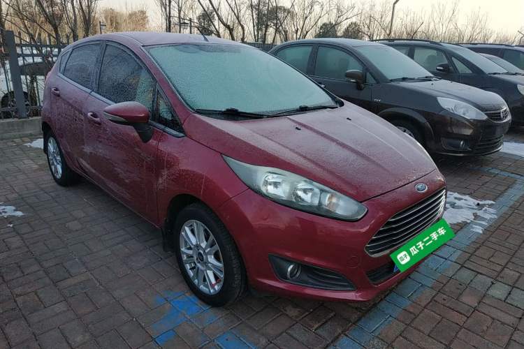 Used Ford Fiesta 2013 Hatchback 1.5L Automatic Fashion Edition Exterior 2