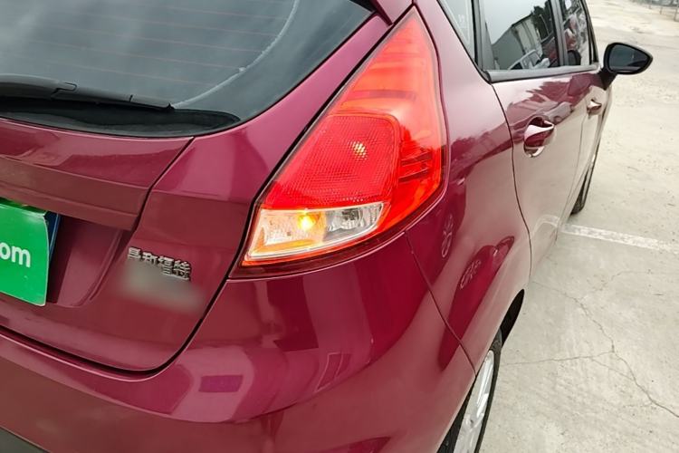 Used Ford Fiesta 2013 Hatchback 1.5L Automatic Fashion Edition Exterior 3