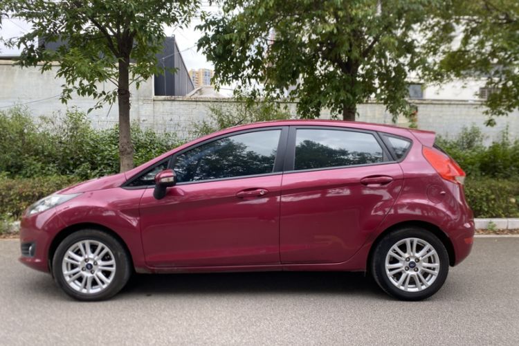 Used Ford Fiesta 2013 Hatchback 1.5L Automatic Fashion Edition Exterior 4