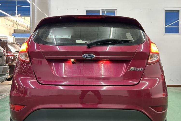 Used Ford Fiesta 2013 Hatchback 1.5L Automatic Fashion Edition Exterior 4