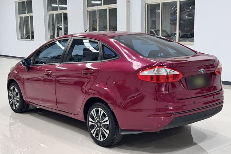 Used Ford Fiesta 2013 Sedan 1.5L Manual Fashion Edition Exterior 4