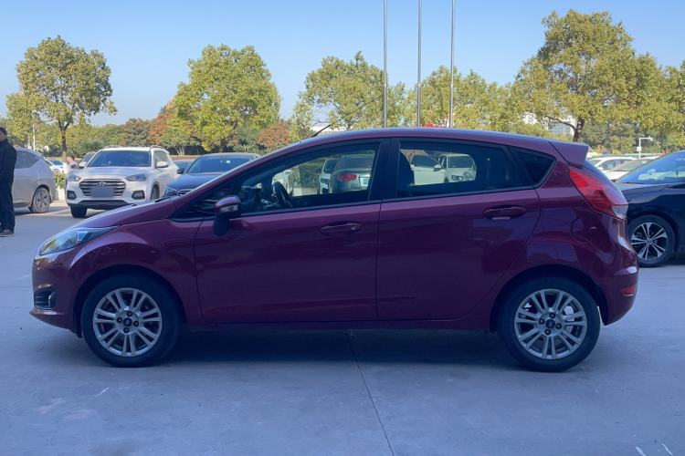 Used Ford Fiesta 2013 Hatchback 1.5L Automatic Fashion Edition Exterior 5