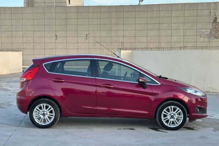 Used Ford Fiesta 2013 Hatchback 1.5L Automatic Fashion Edition Exterior 5