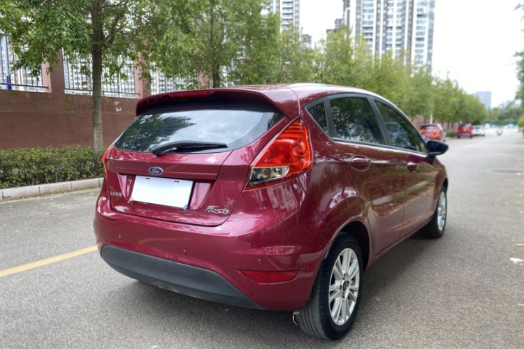 Used Ford Fiesta 2013 Hatchback 1.5L Automatic Fashion Edition Exterior 6