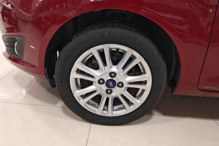 Used Ford Fiesta 2013 Hatchback 1.5L Automatic Fashion Edition Exterior 7