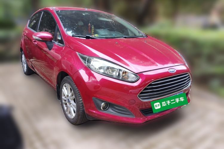 Used Ford Fiesta 2013 Hatchback 1.5L Automatic Fashion Edition Front Right 45 Deg