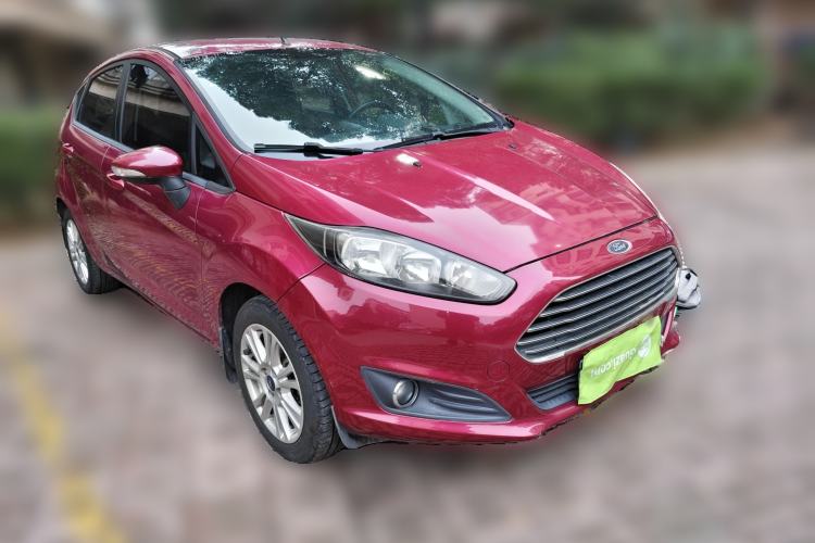 Used Ford Fiesta 2013 Hatchback 1.5L Automatic Fashion Edition Front Right 45 Deg