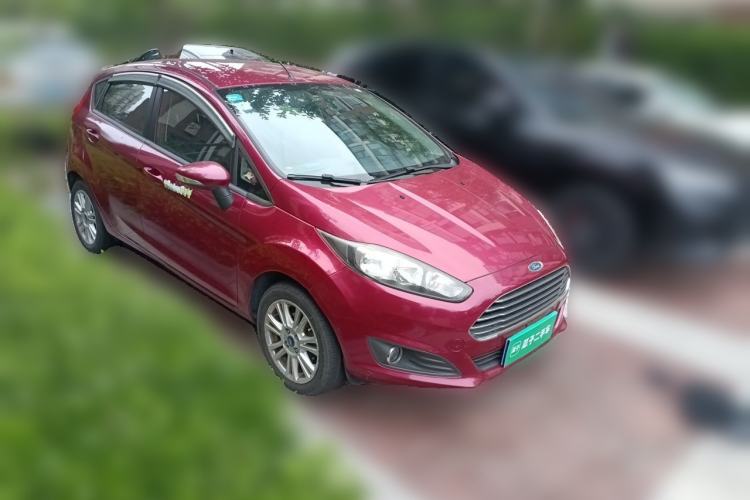 Used Ford Fiesta 2013 Hatchback 1.5L Automatic Fashion Edition Front Right 45 Deg