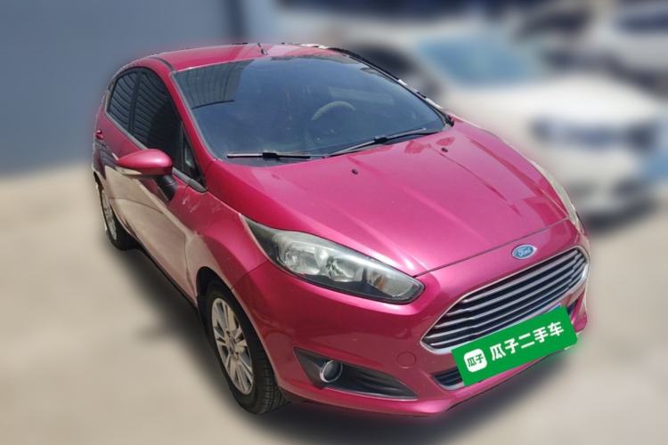Used Ford Fiesta 2013 Hatchback 1.5L Automatic Fashion Edition Front Right 45 Deg