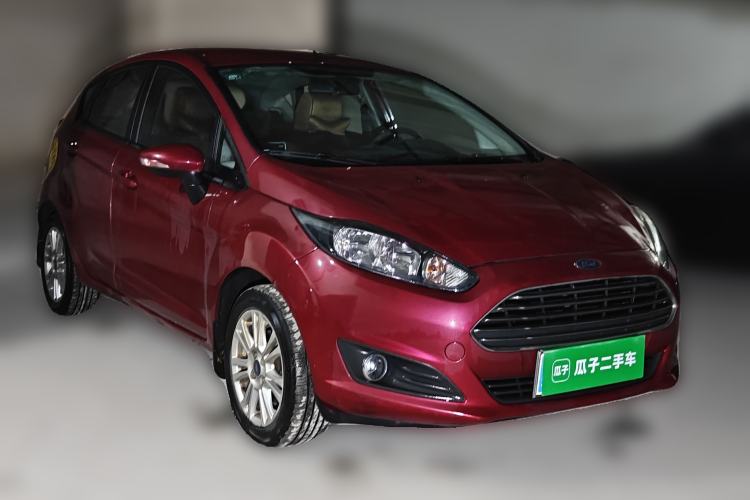 Used Ford Fiesta 2013 Hatchback 1.5L Automatic Fashion Edition Front Right 45 Deg