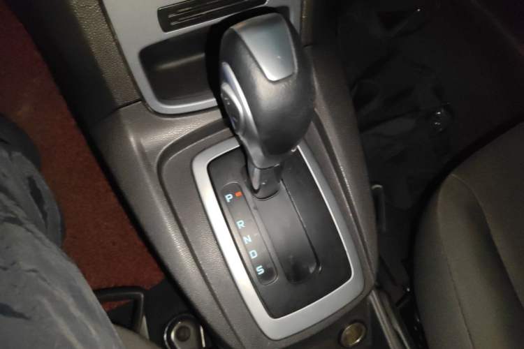Used Ford Fiesta 2013 Hatchback 1.5L Automatic Fashion Edition Gear Lever