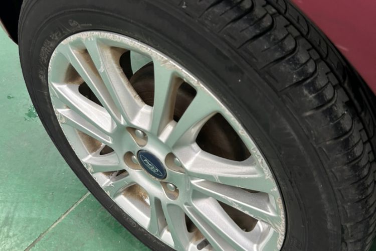 Used Ford Fiesta 2013 Hatchback 1.5L Automatic Fashion Edition Interior 1