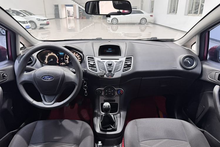 Used Ford Fiesta 2013 Sedan 1.5L Manual Fashion Edition Interior 1