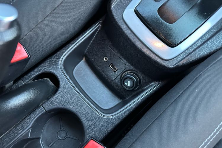 Used Ford Fiesta 2013 Hatchback 1.5L Automatic Fashion Edition Interior 1