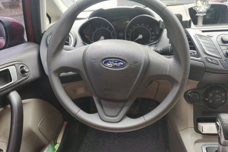 Used Ford Fiesta 2013 Sedan 1.5L Automatic Fashion Edition Interior 1