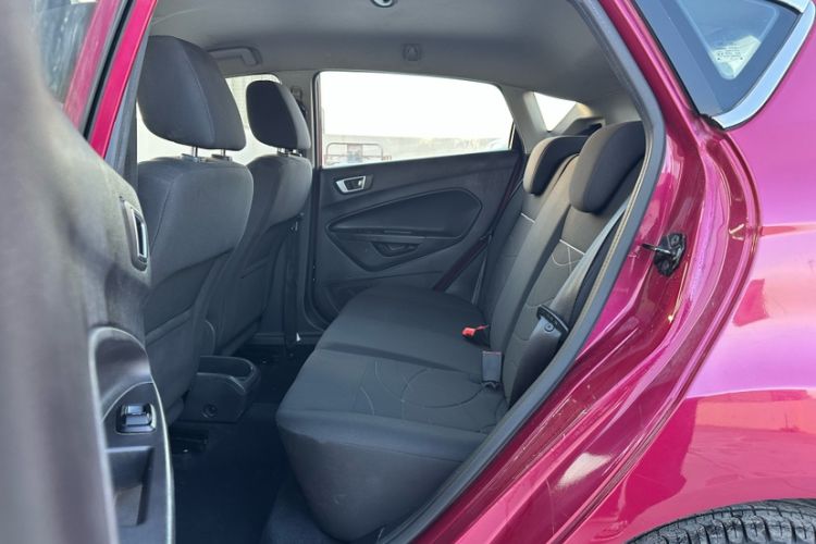 Used Ford Fiesta 2013 Hatchback 1.5L Automatic Fashion Edition Interior 13